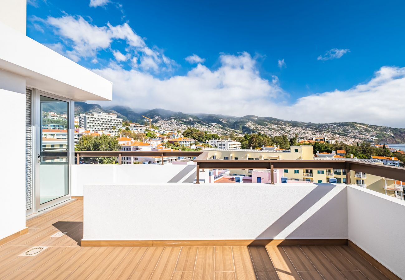 Apartamento em Funchal - Casa Branca 360 - Penthouse - By Wehost