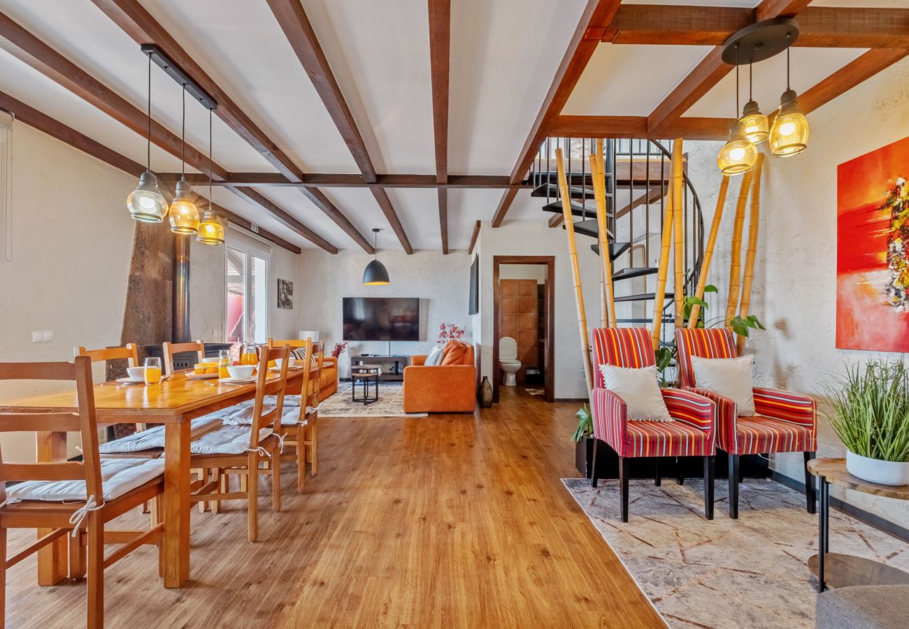 Casa em Santana - São Jorge Cottage - By Wehost