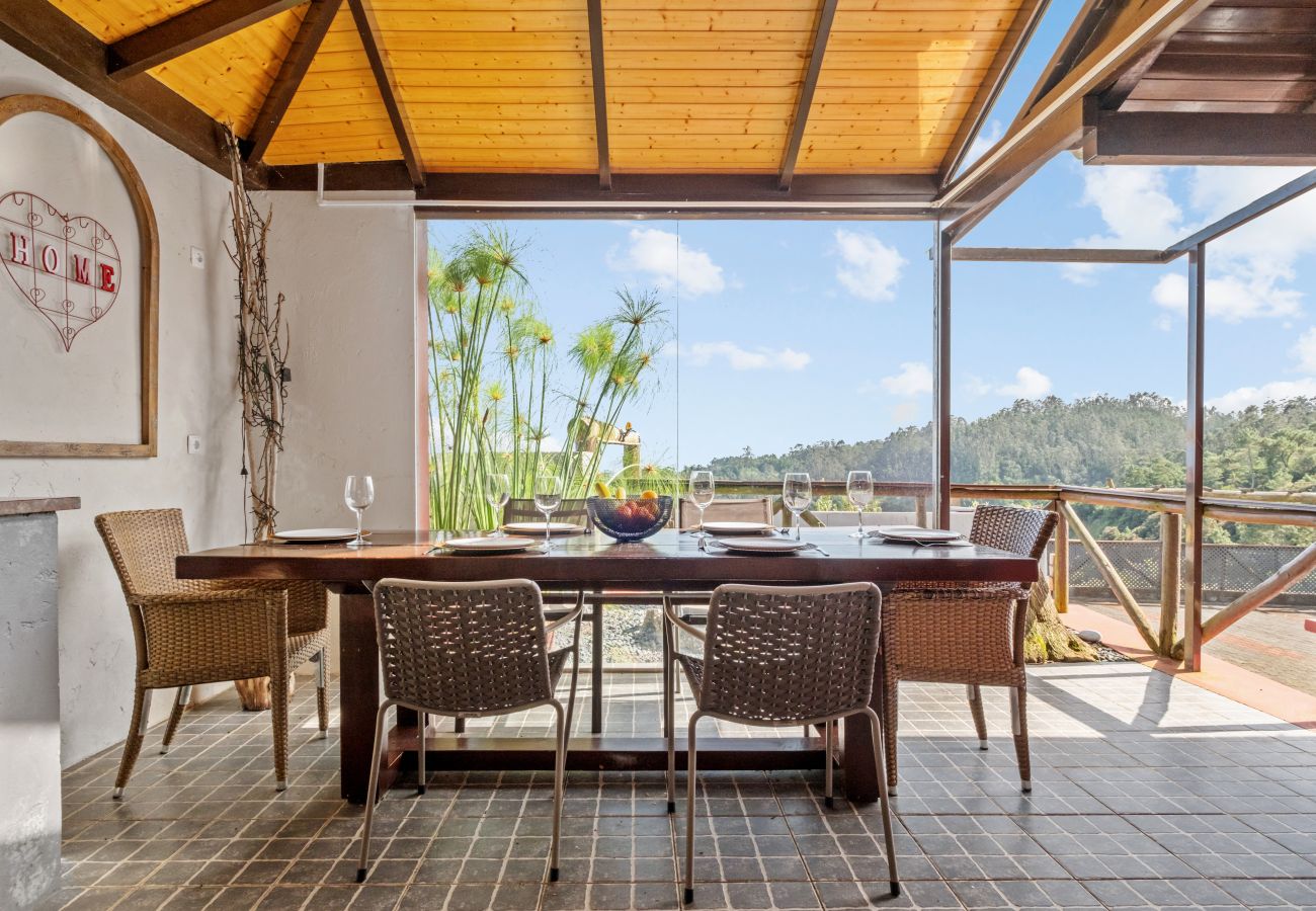 Casa em Santana - São Jorge Cottage - By Wehost