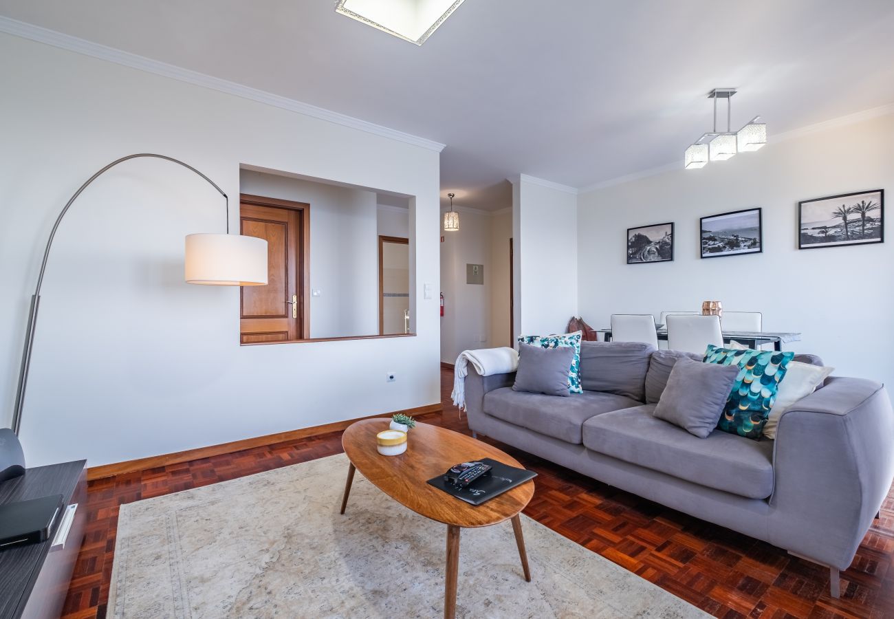 Apartamento em Câmara de Lobos - Sea View  - By Wehost