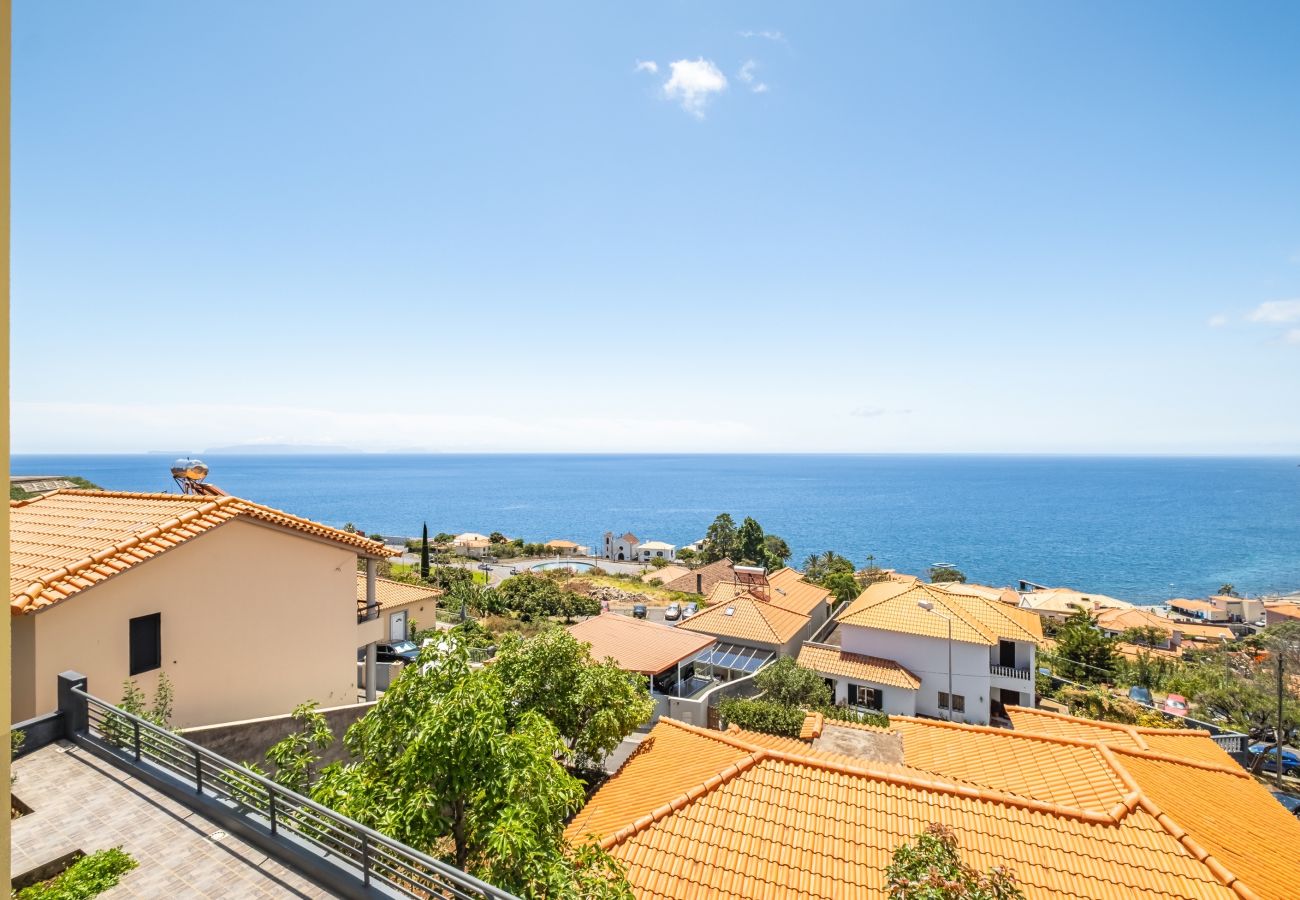 Casa em Santa Cruz - The Balcony - By Wehost