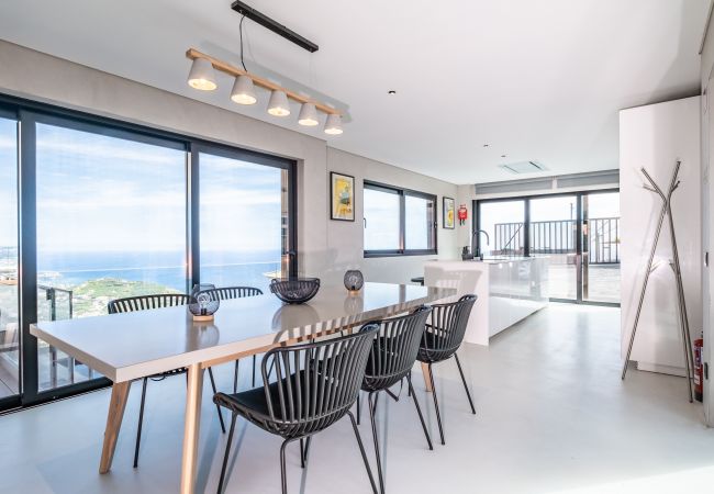 Villa em Câmara de Lobos - House of Cork and Ivy - By Wehost Villa em Câmara de Lobos - House of Cork and Ivy - By Wehost