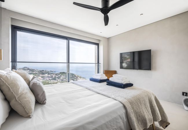 Villa em Câmara de Lobos - House of Cork and Ivy - By Wehost Villa em Câmara de Lobos - House of Cork and Ivy - By Wehost