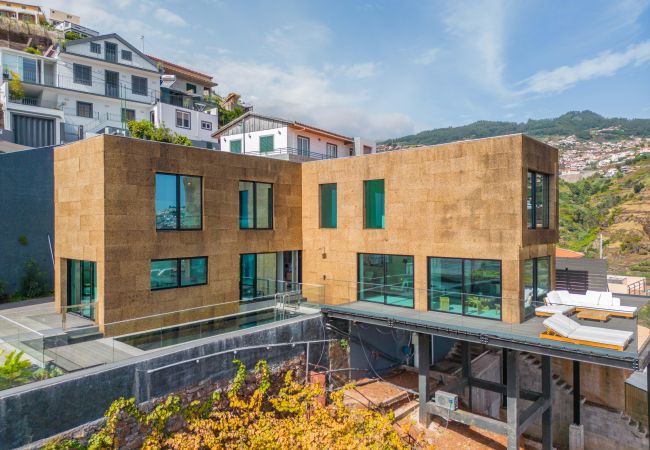 Villa em Câmara de Lobos - House of Cork and Ivy - By Wehost Villa em Câmara de Lobos - House of Cork and Ivy - By Wehost