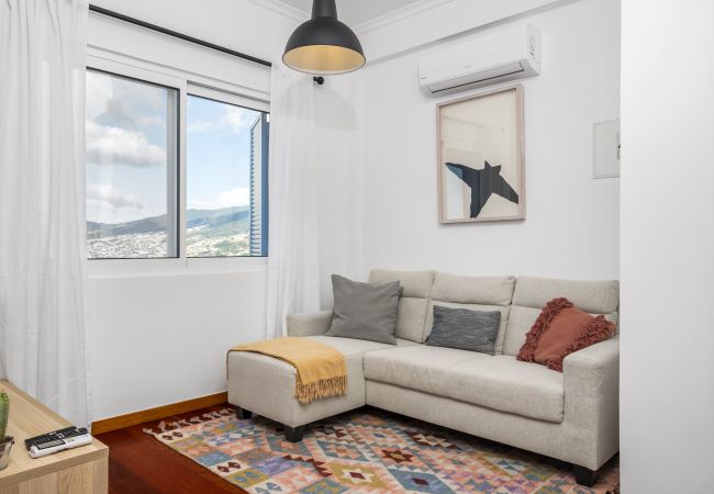 Apartamento em Funchal - Casa da Ângela - By Wehost