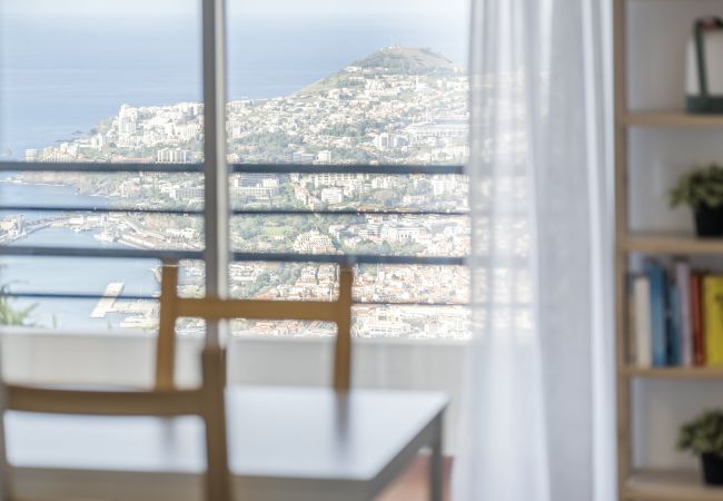 Apartamento em Funchal - Casa da Ângela - By Wehost