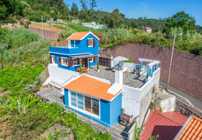 Casa rural em Ponta do Sol - Blue House - By Wehost