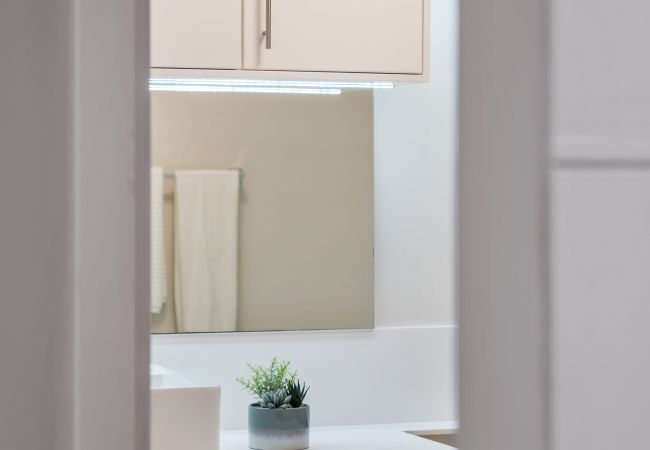 Apartamento em Funchal - Imperatriz I - By wehost Apartamento em Funchal - Imperatriz I - By wehost