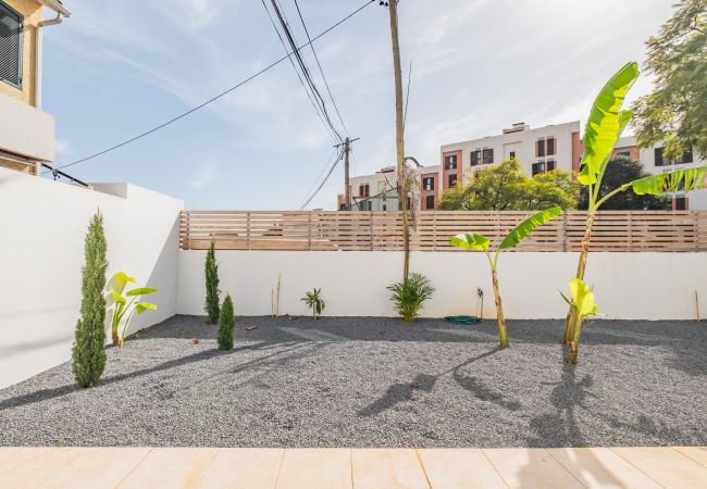 Casa geminada em Funchal - Cozy Retreat - By Wehost Casa geminada em Funchal - Cozy Retreat - By Wehost