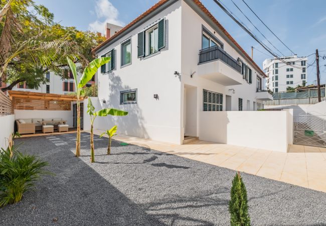 Casa geminada em Funchal - Cozy Retreat - By Wehost Casa geminada em Funchal - Cozy Retreat - By Wehost