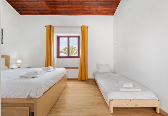 Casa em Porto Santo - Casa Forno de Cal - By Wehost Madeira Casa em Porto Santo - Casa Forno de Cal - By Wehost Madeira