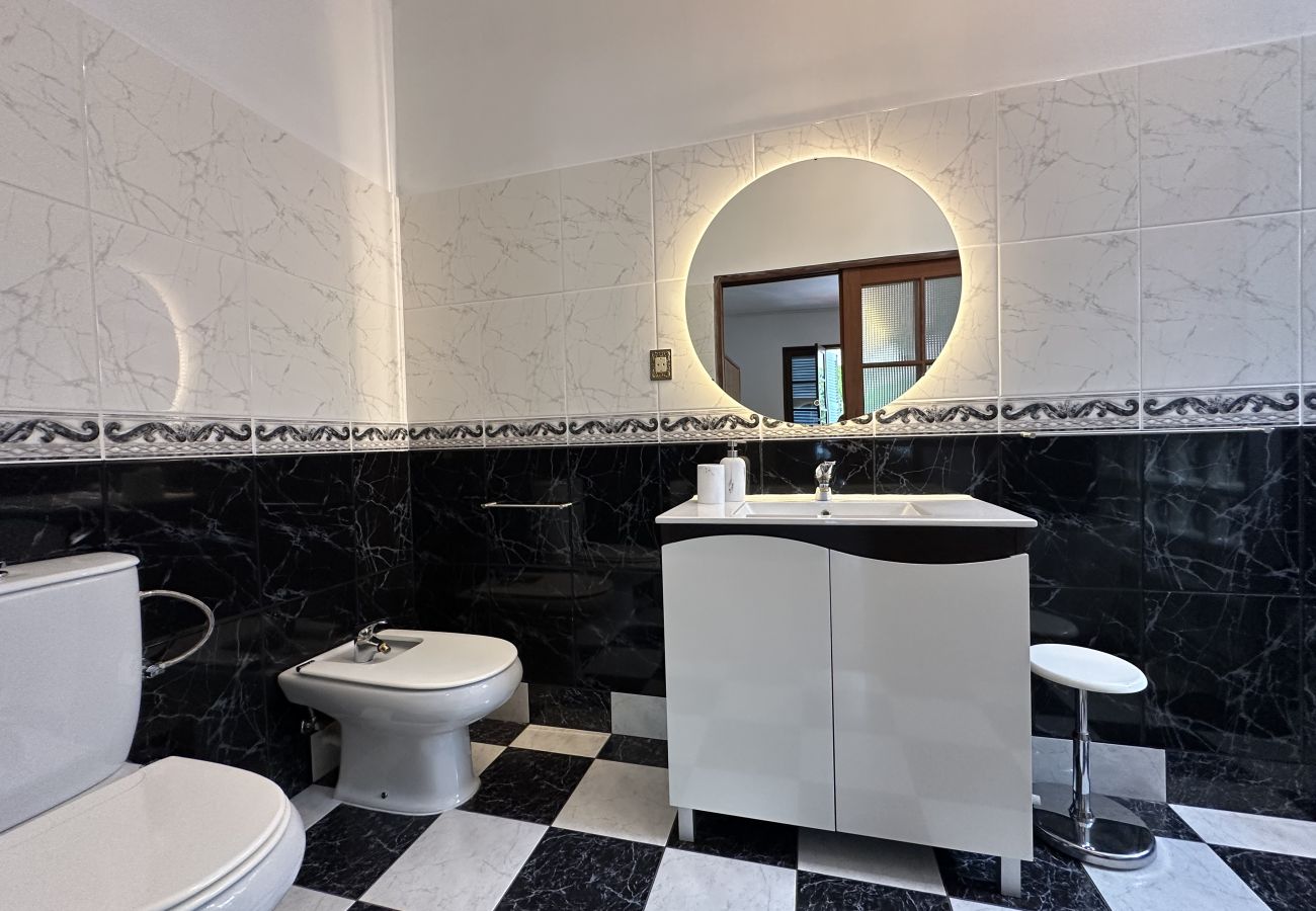 Casa em Porto Santo - Sailor House - By Wehost