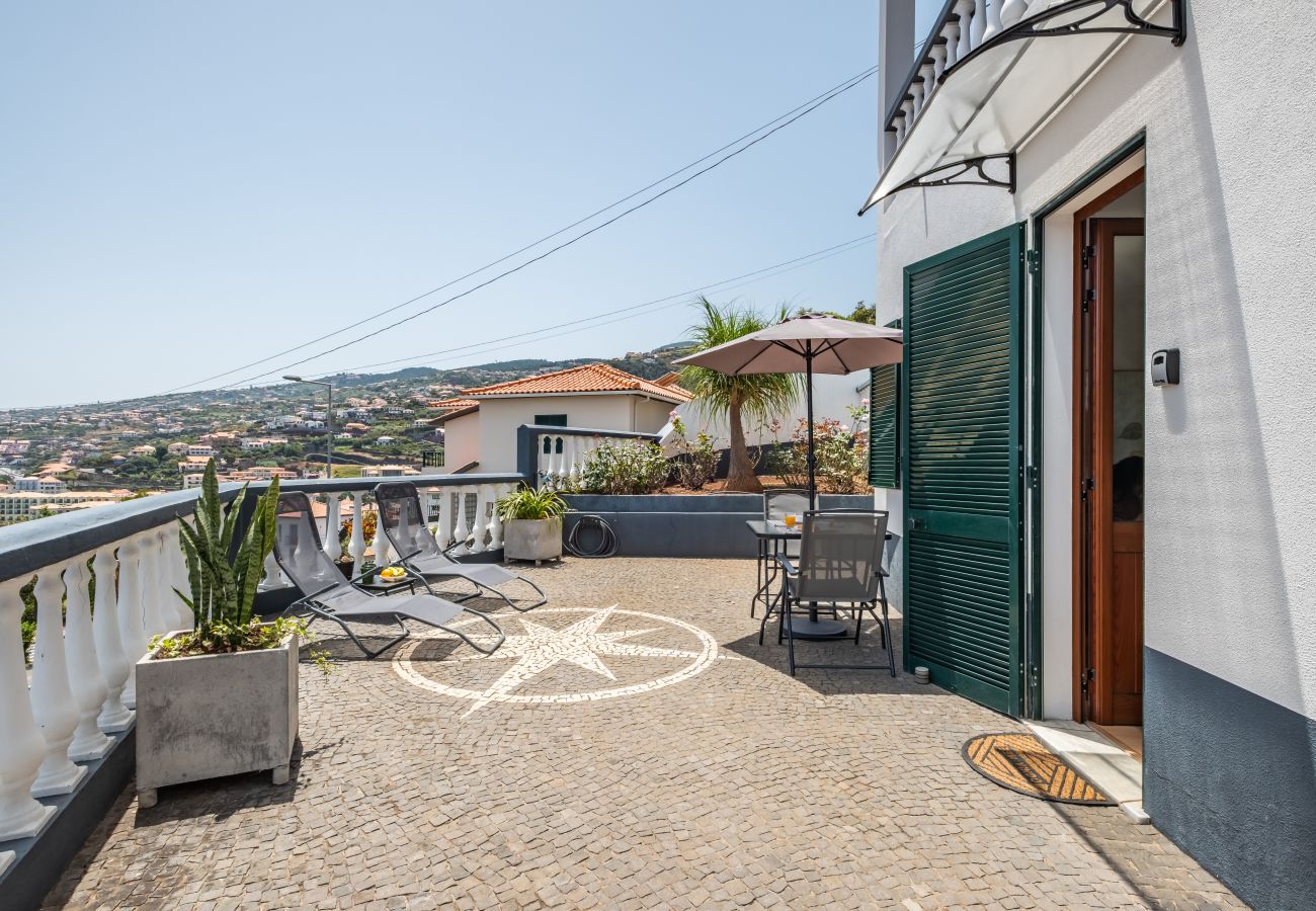 Estúdio em Santa Cruz - Casa das Rosas - By Wehost