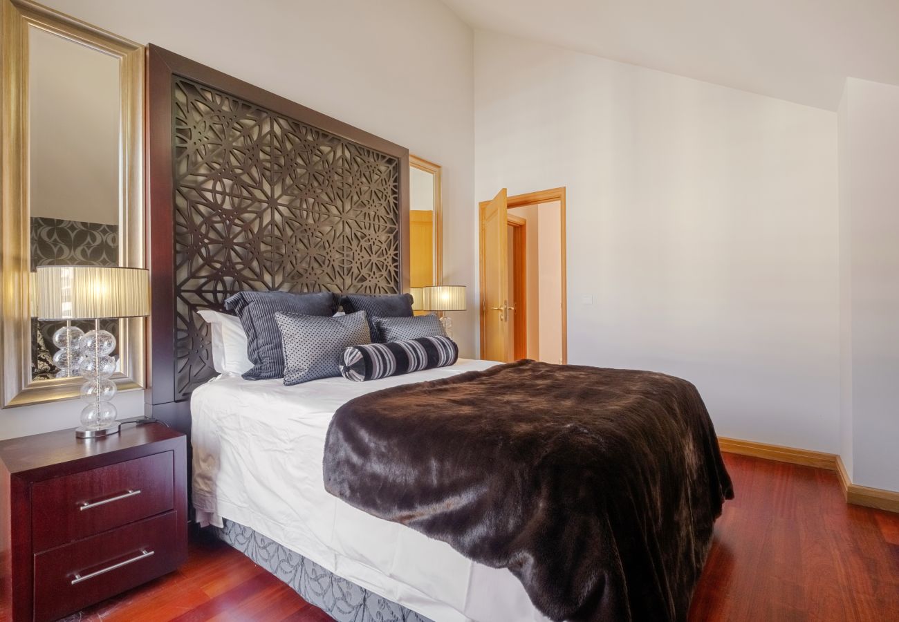 Apartamento em Funchal - The Cliff House Madeira - By Wehost