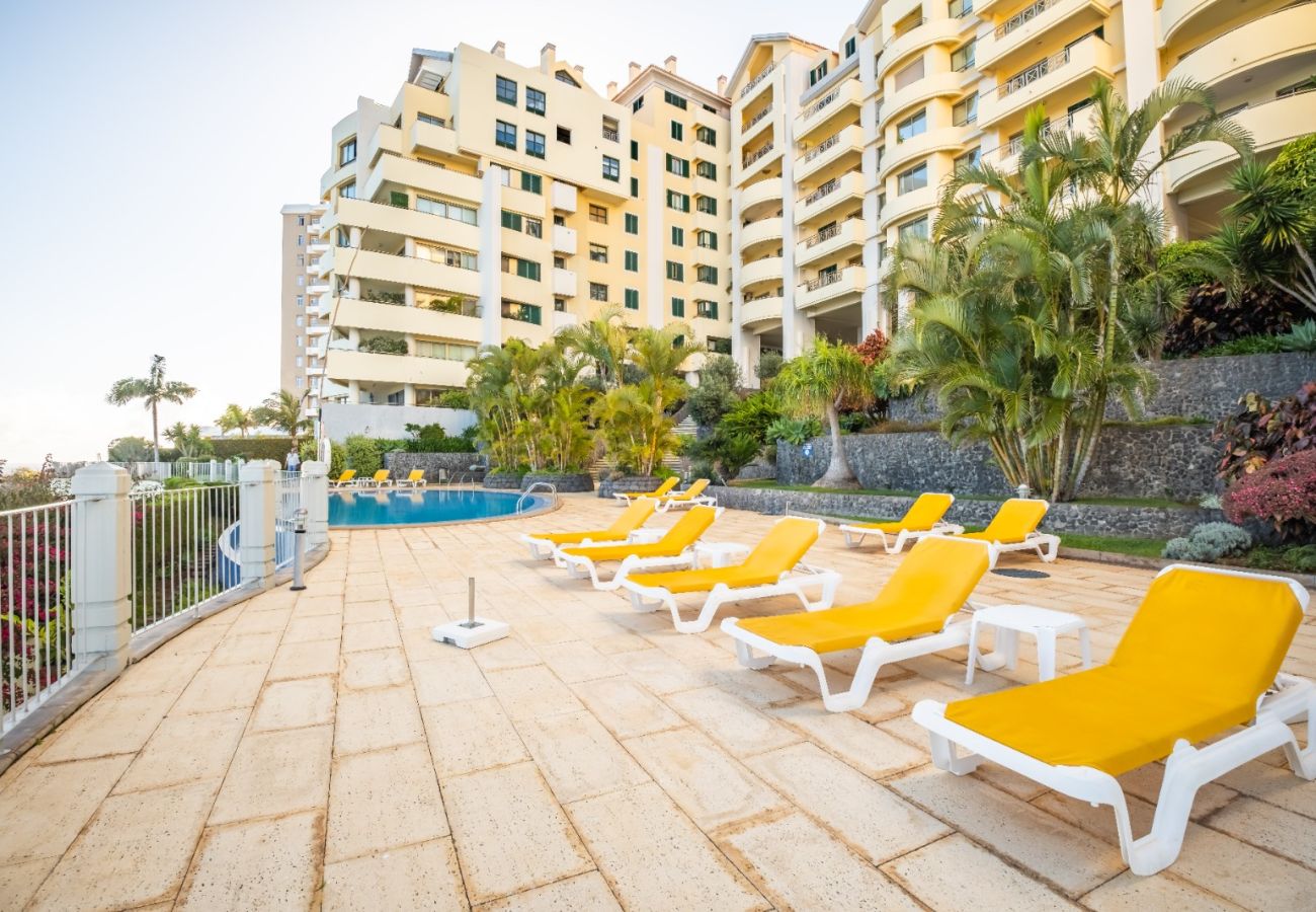 Apartamento em Funchal - Cliff View Apartment - By Wehost