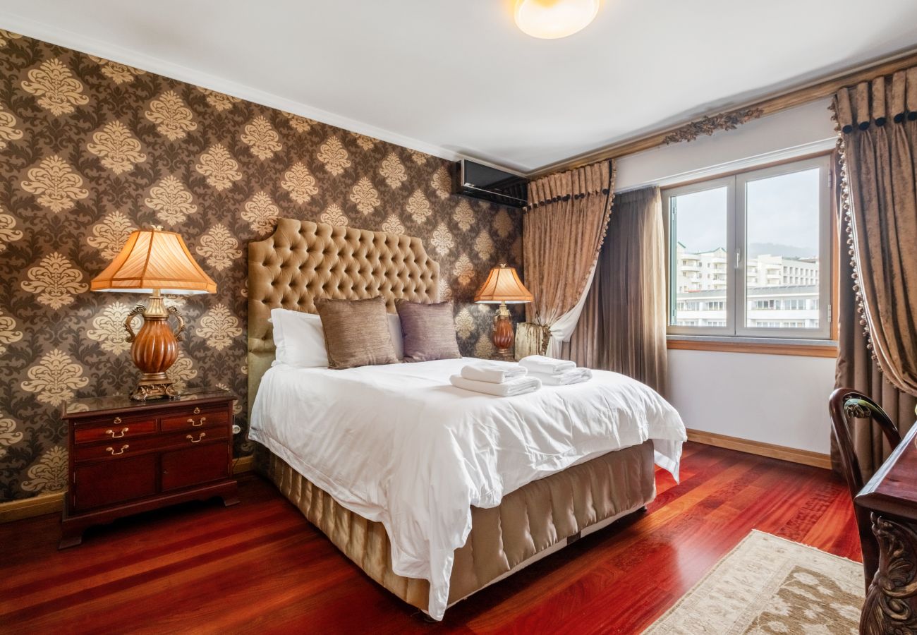 Apartamento em Funchal - Cliff View Apartment - By Wehost