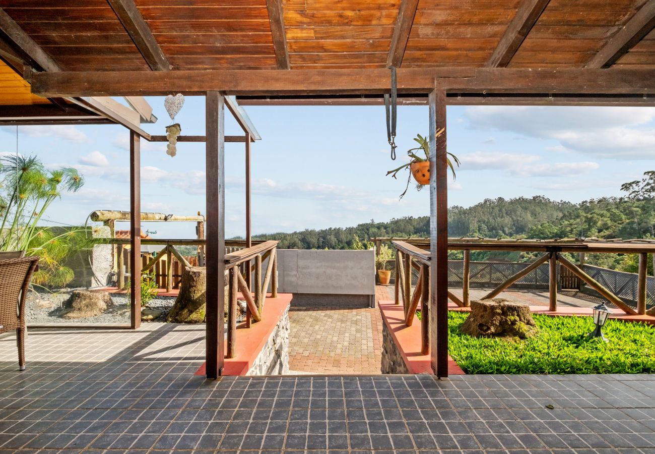 House in Santana - São Jorge Cottage - By Wehost