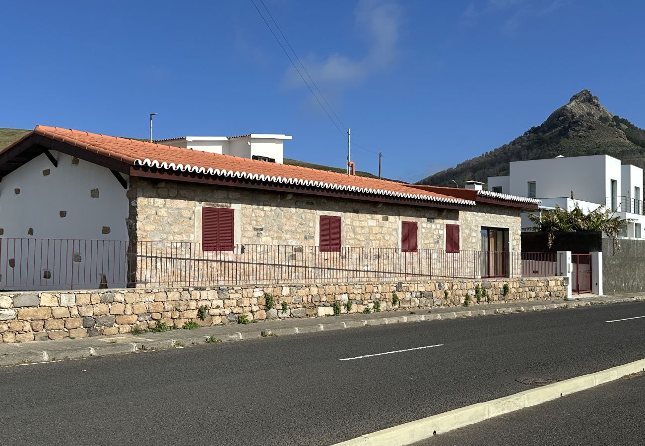 House in Porto Santo - Casa Forno de Cal - By Wehost Madeira