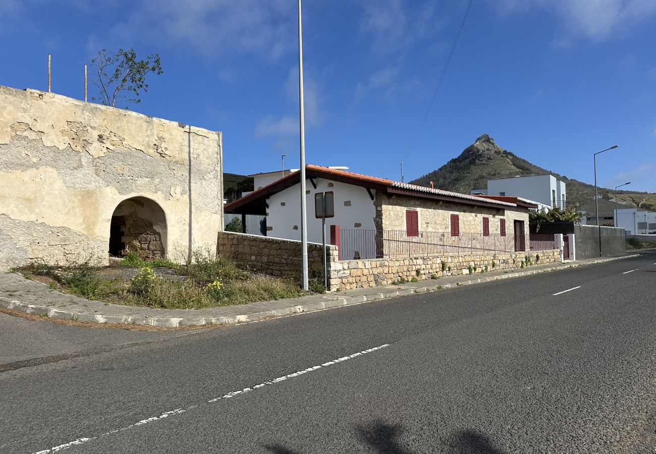 House in Porto Santo - Casa Forno de Cal - By Wehost Madeira