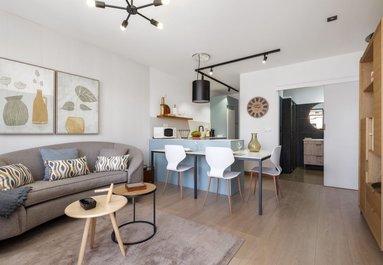 Studio in Santa Cruz - Casa das Rosas - By Wehost