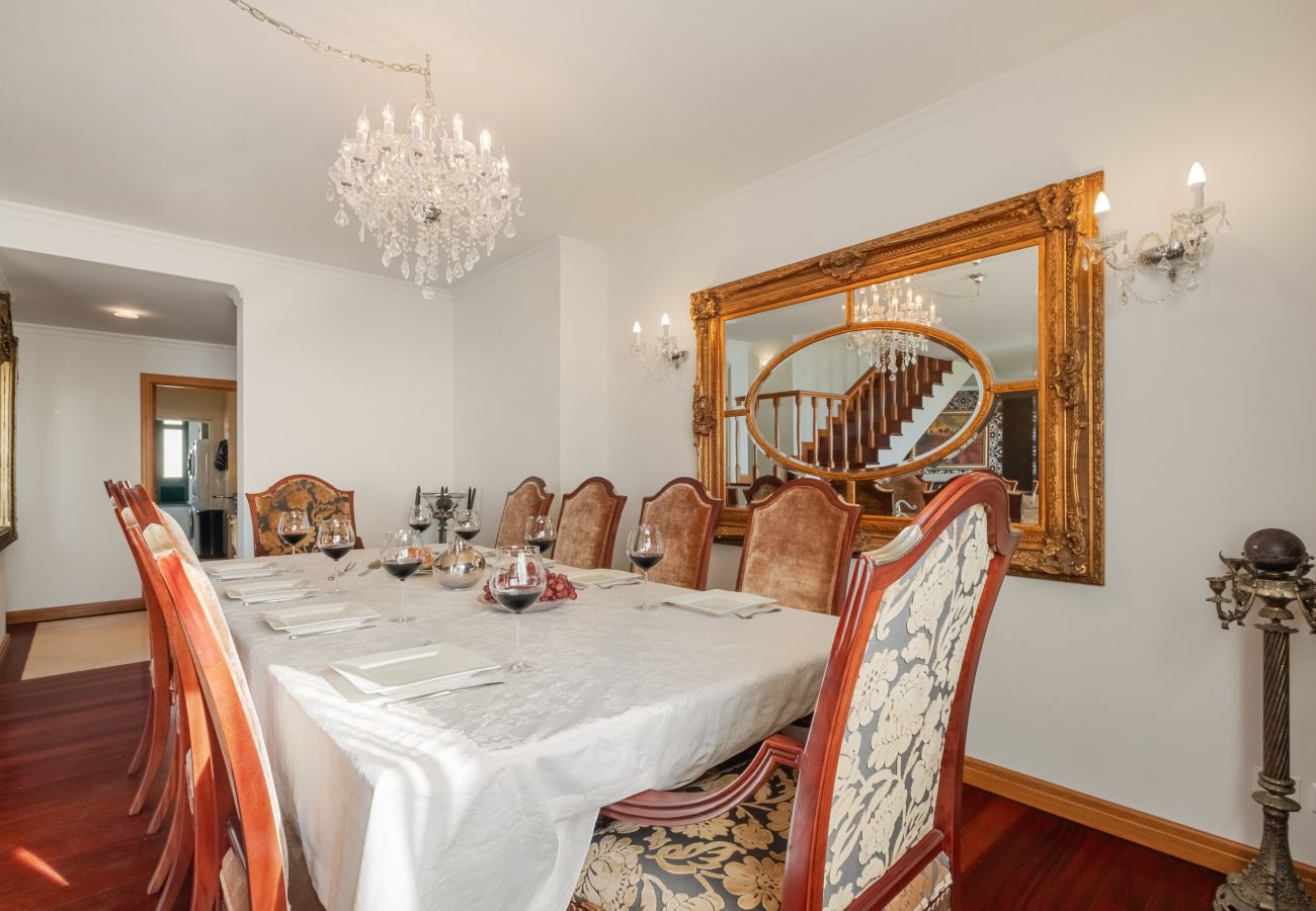 Apartment in Funchal - The Cliff House Madeira - By Wehost