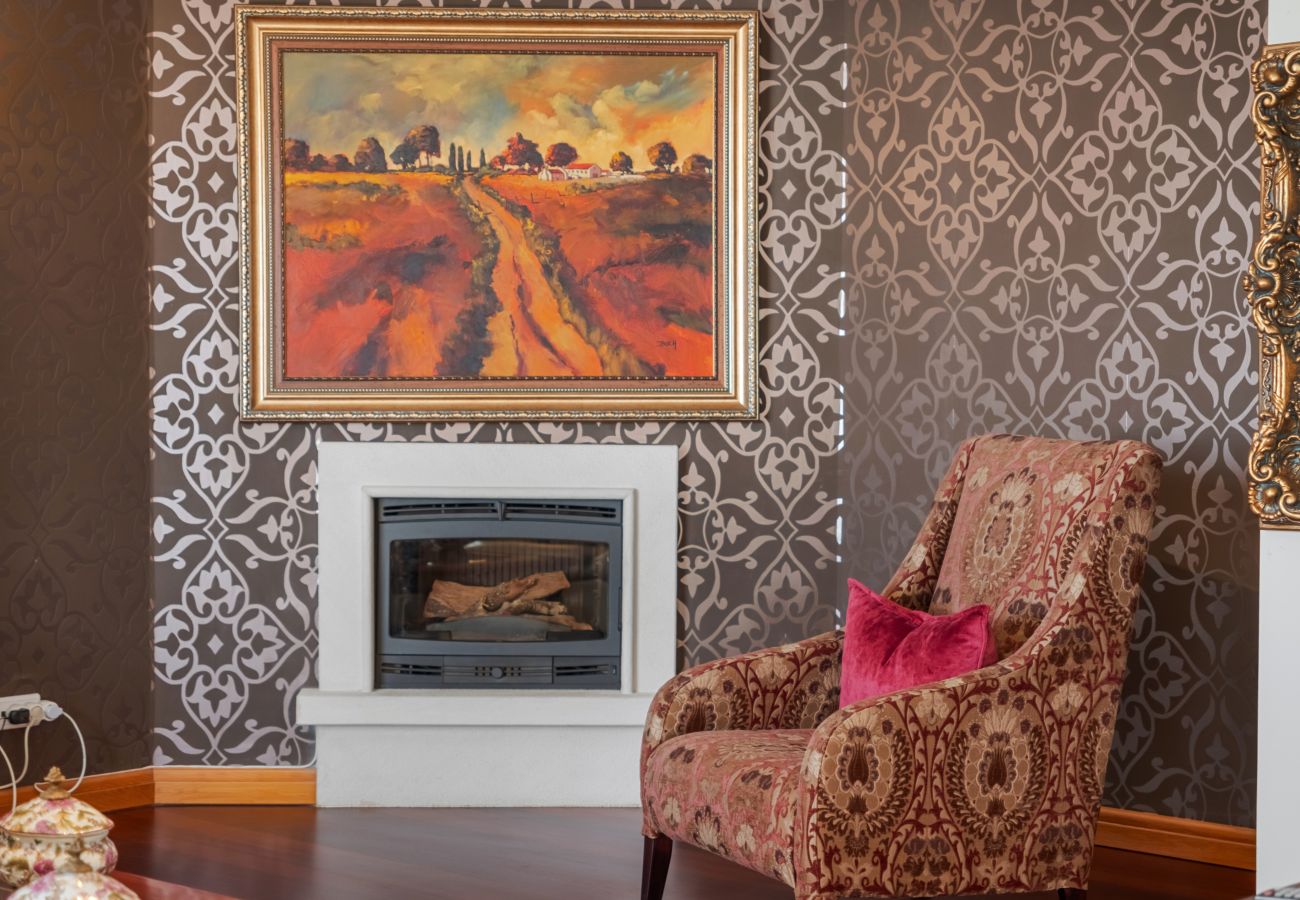 Apartment in Funchal - The Cliff House Madeira - By Wehost