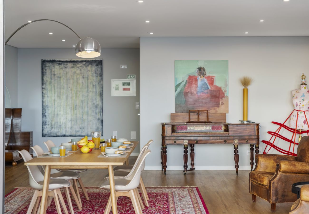 House in Funchal - Art House - By Wehost