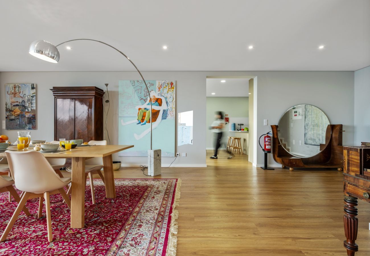 House in Funchal - Art House - By Wehost