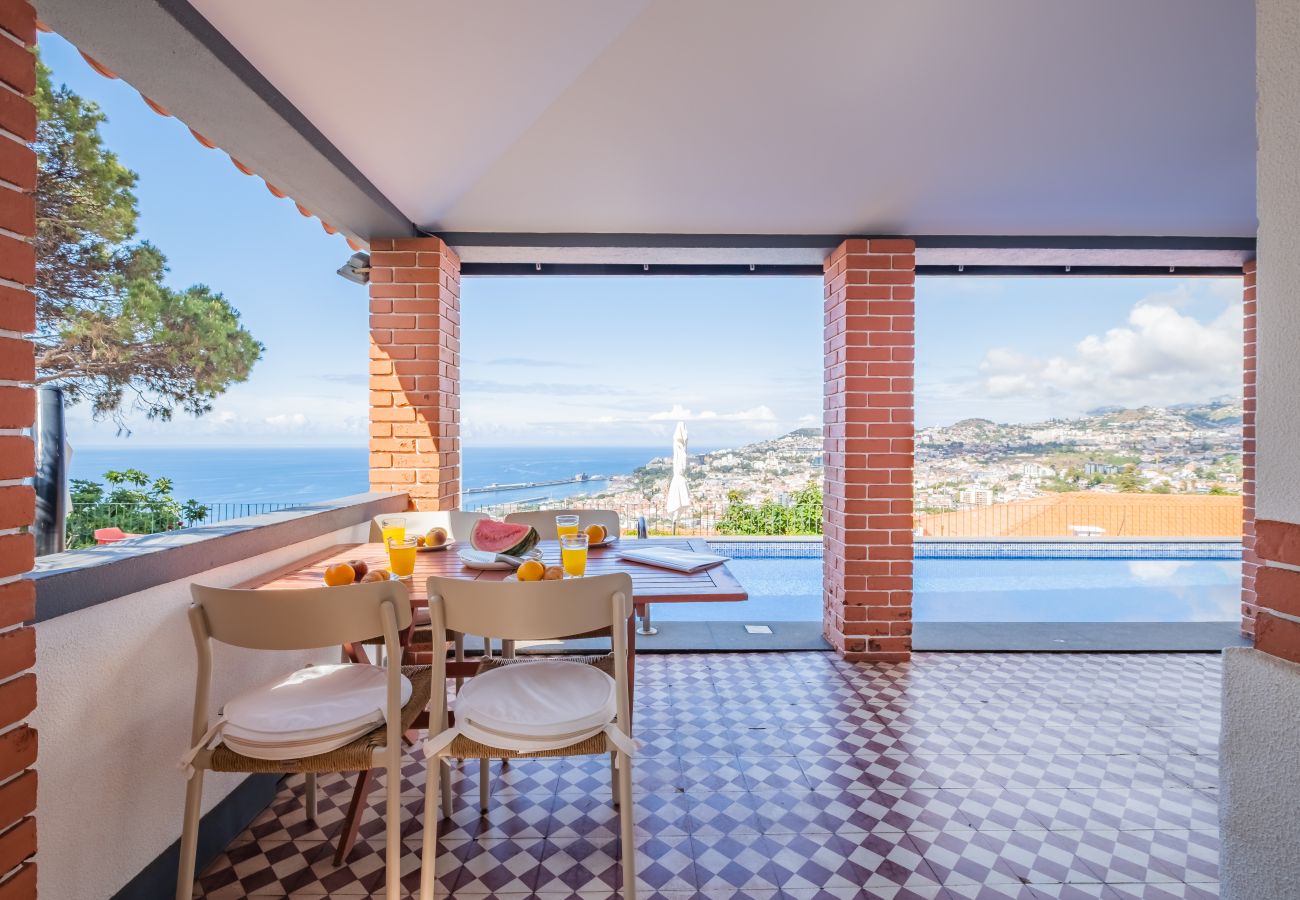 House in Funchal - Casa da Pinheira II - By WeHostMadeira