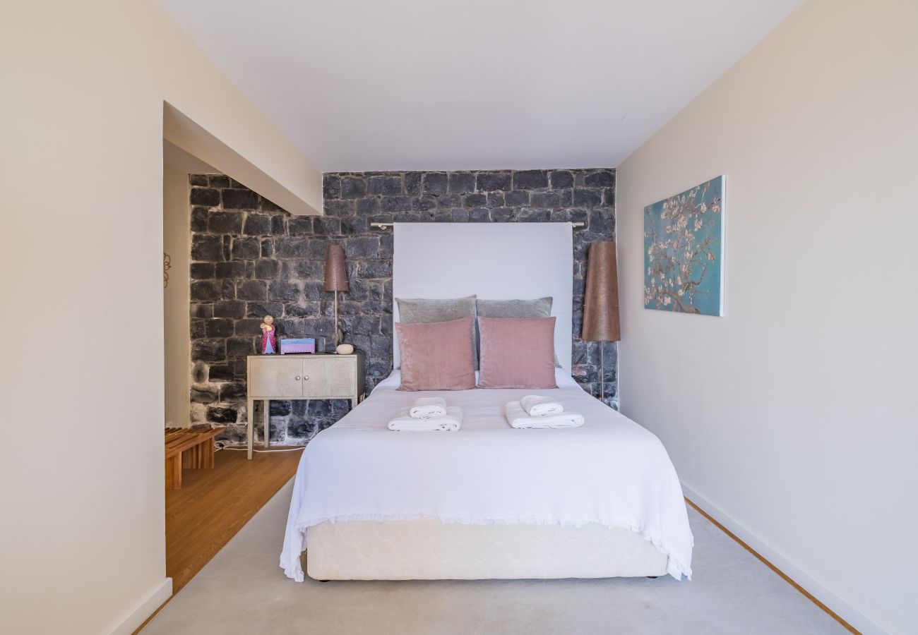 House in Santa Cruz - Beach House - By WeHostMadeira