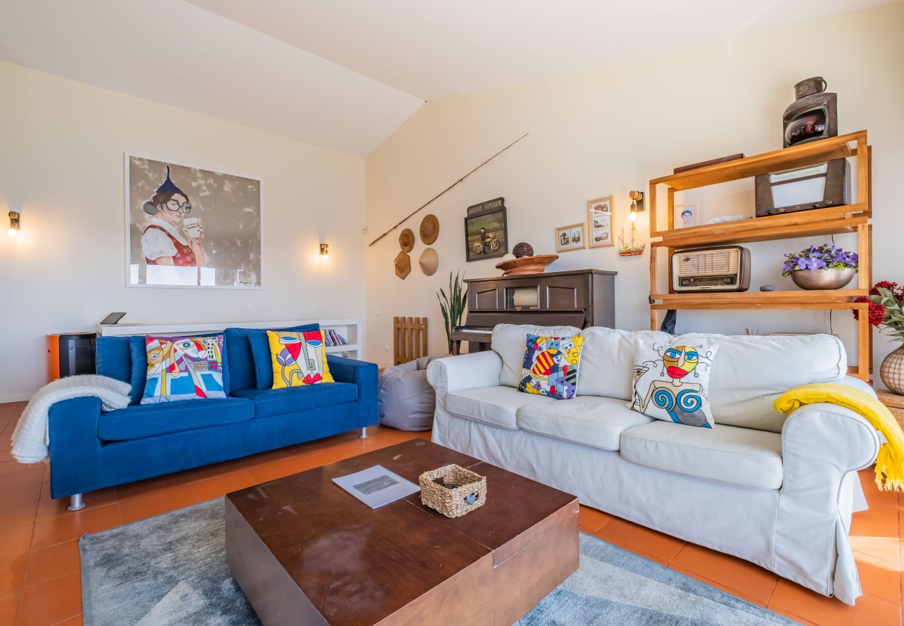 House in Santa Cruz - Beach House - By WeHostMadeira