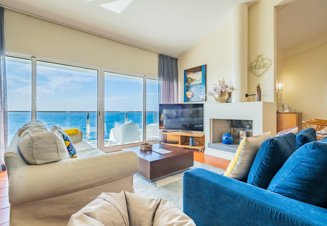 House in Santa Cruz - Beach House - By WeHostMadeira