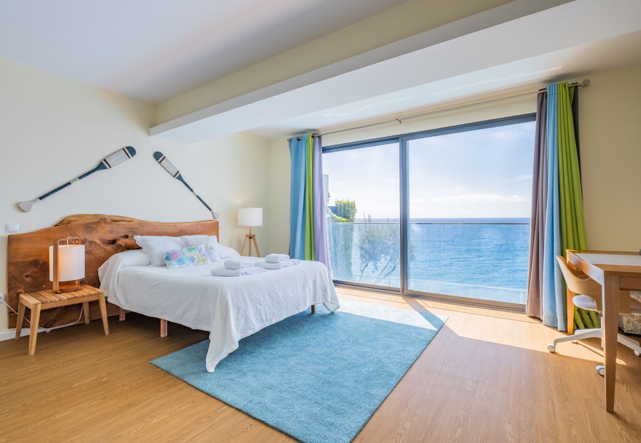 House in Santa Cruz - Beach House - By WeHostMadeira