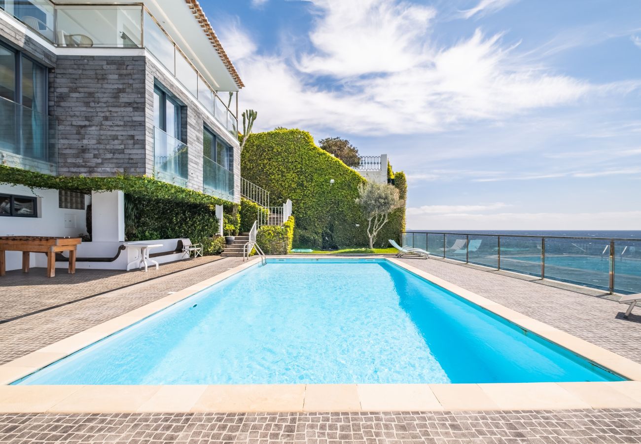 House in Santa Cruz - Beach House - By WeHostMadeira