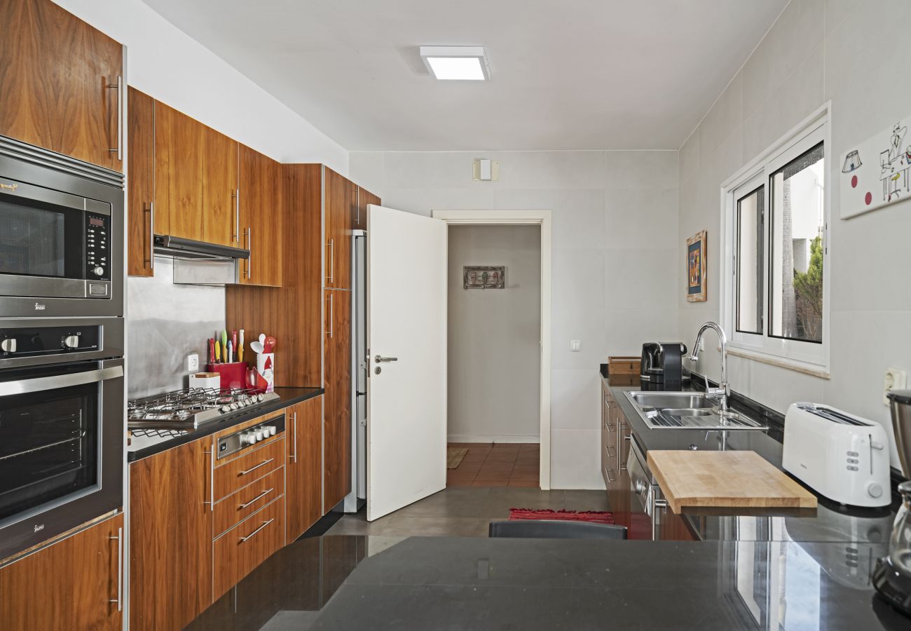 House in Santa Cruz - Beach House - By WeHostMadeira