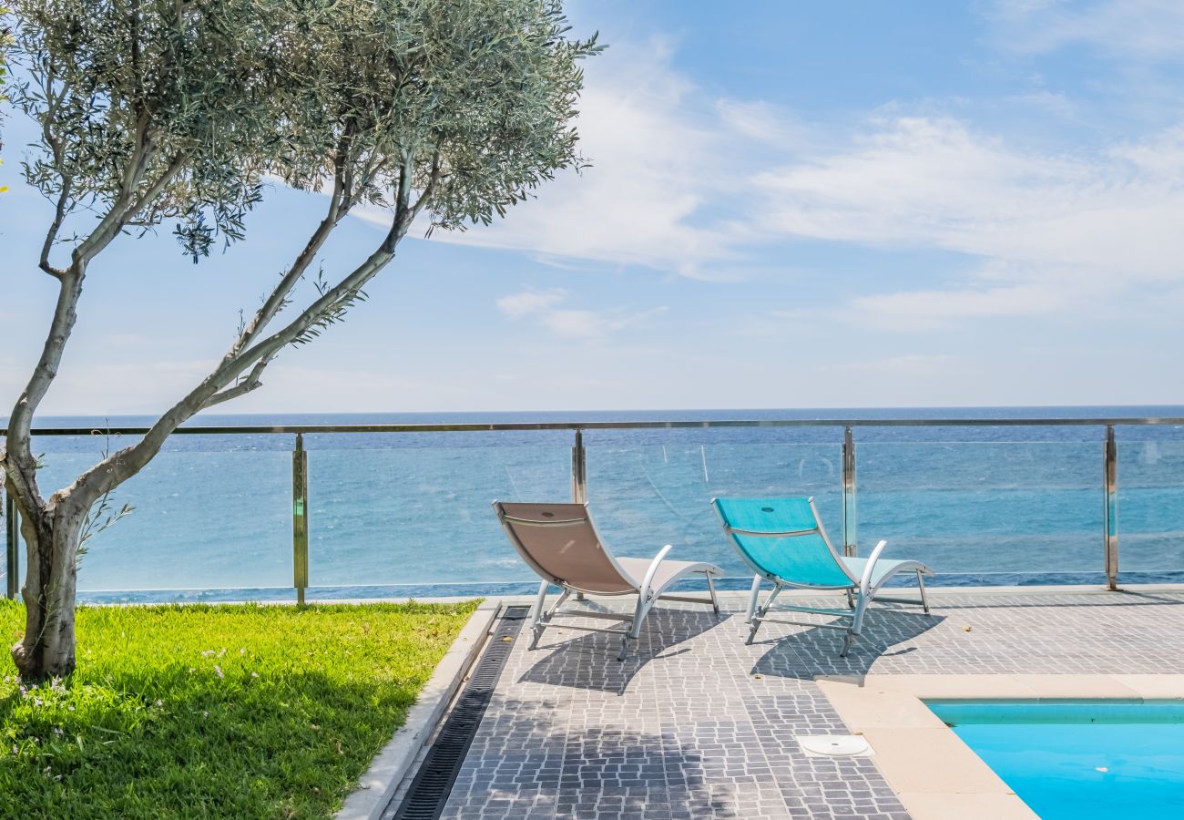 House in Santa Cruz - Beach House - By WeHostMadeira