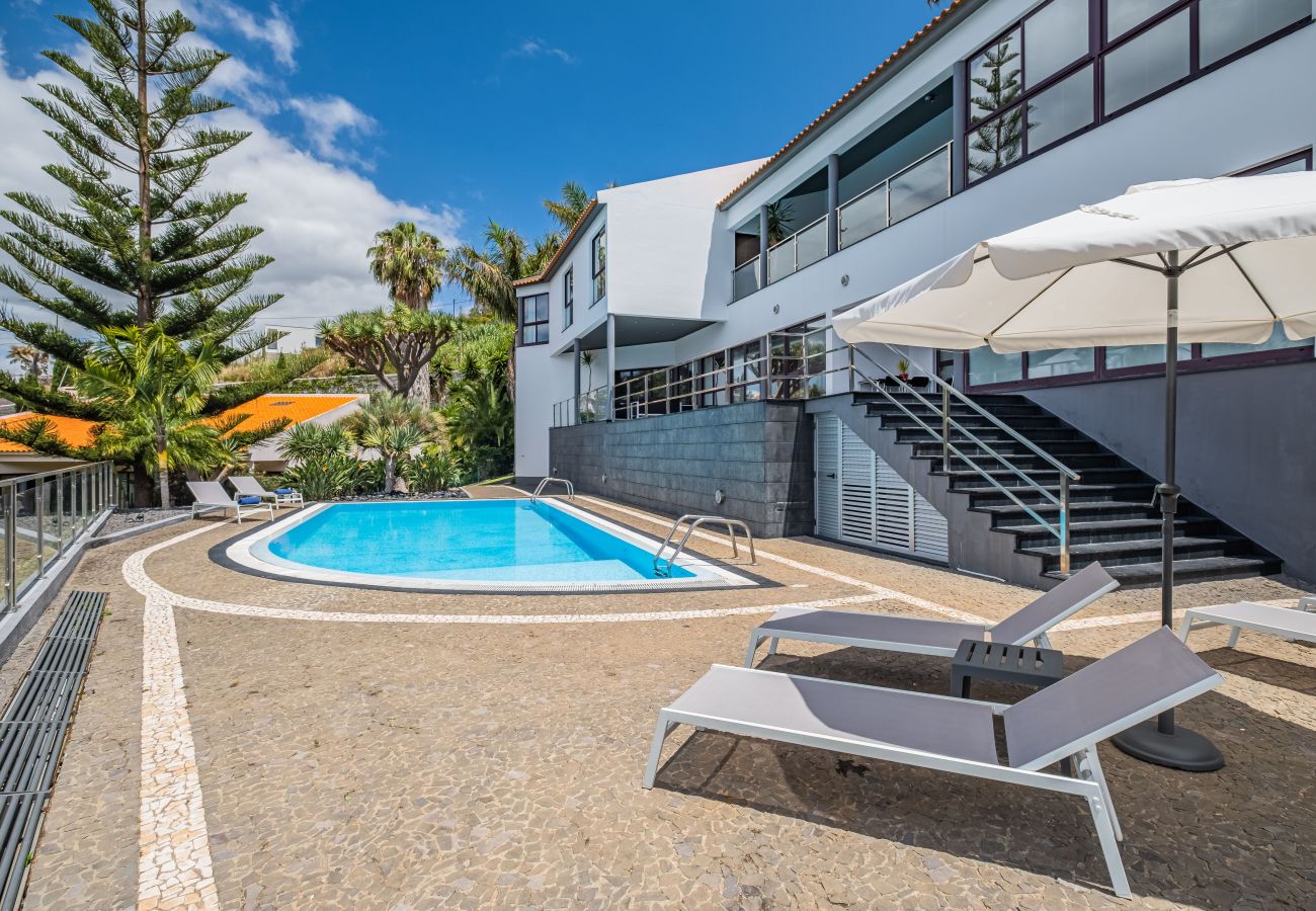 Villa in Funchal - Vila Crerital - By WeHostMadeira