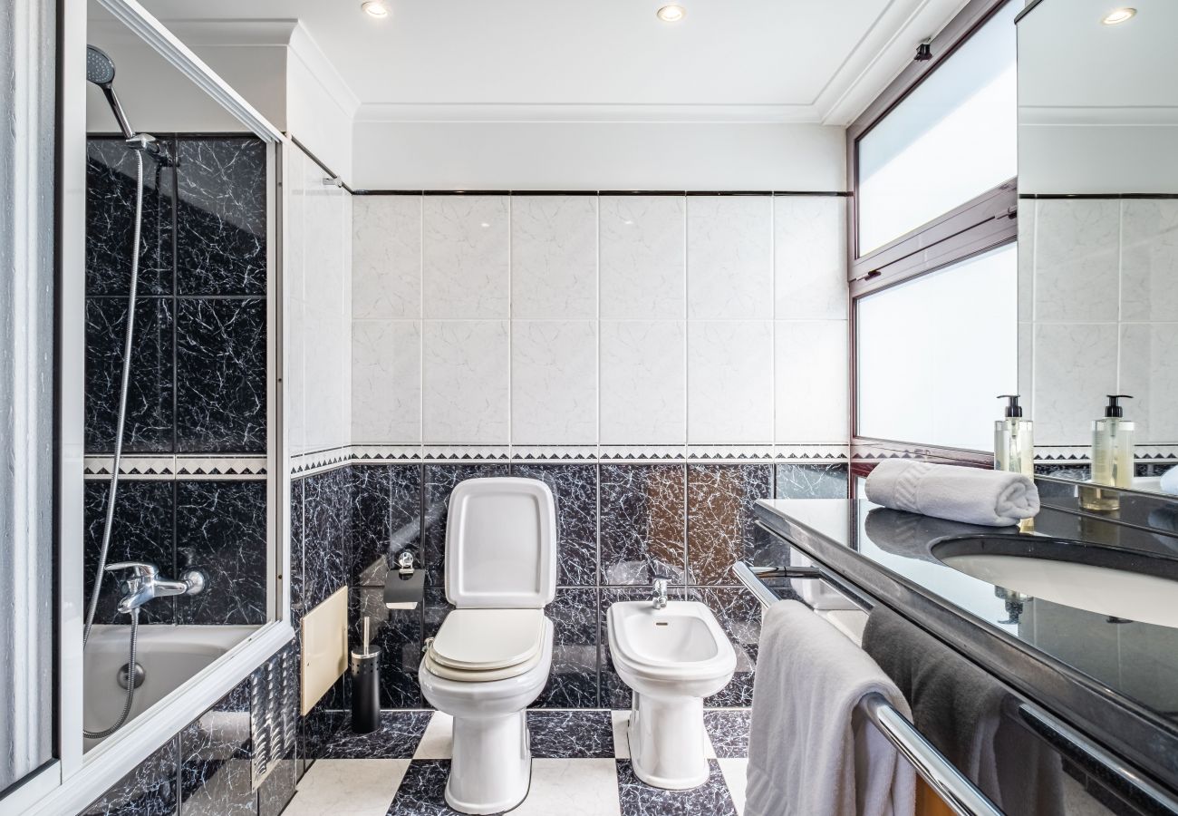 Villa in Funchal - Vila Crerital - By WeHostMadeira