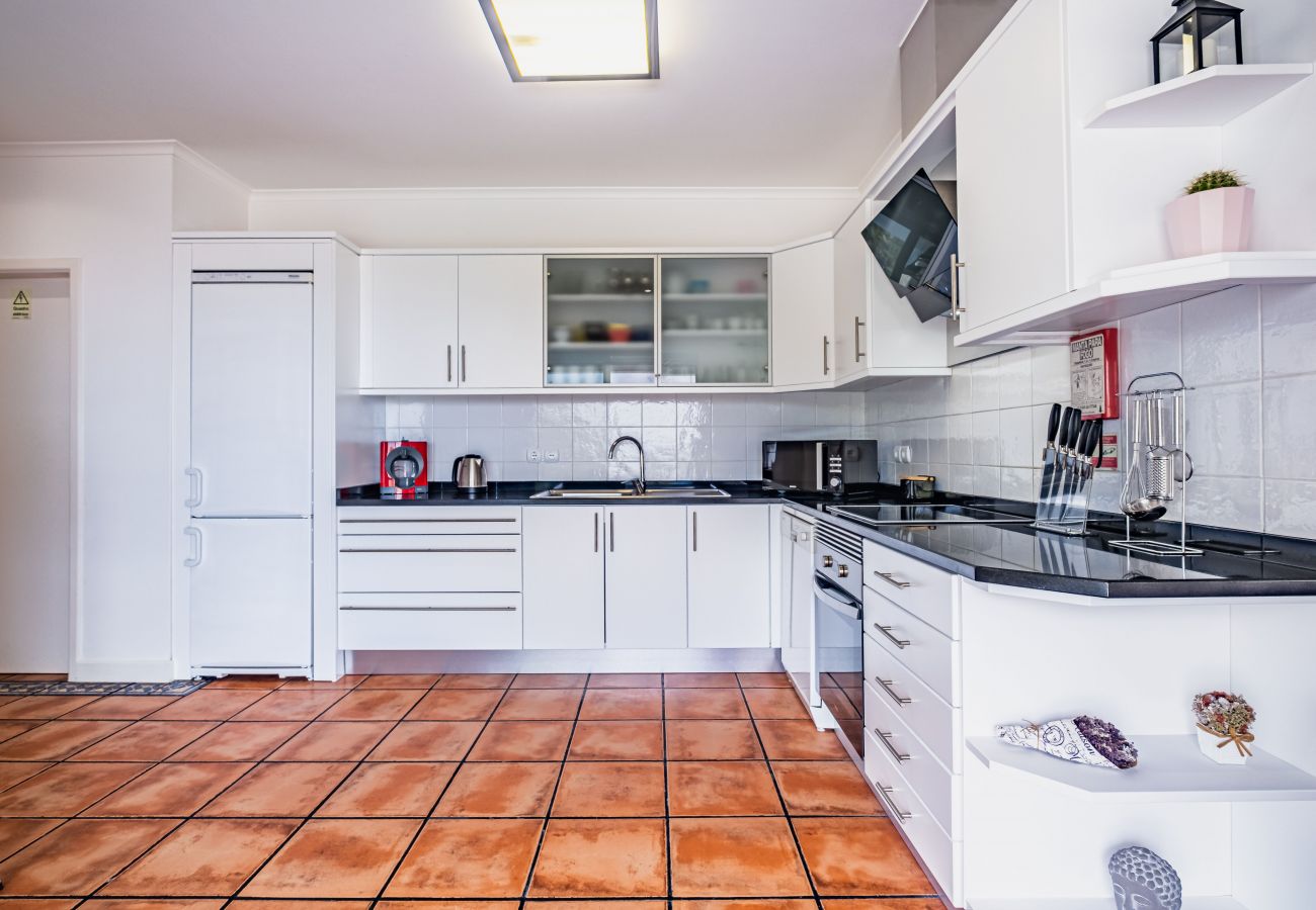 Villa in Funchal - Vila Crerital - By WeHostMadeira
