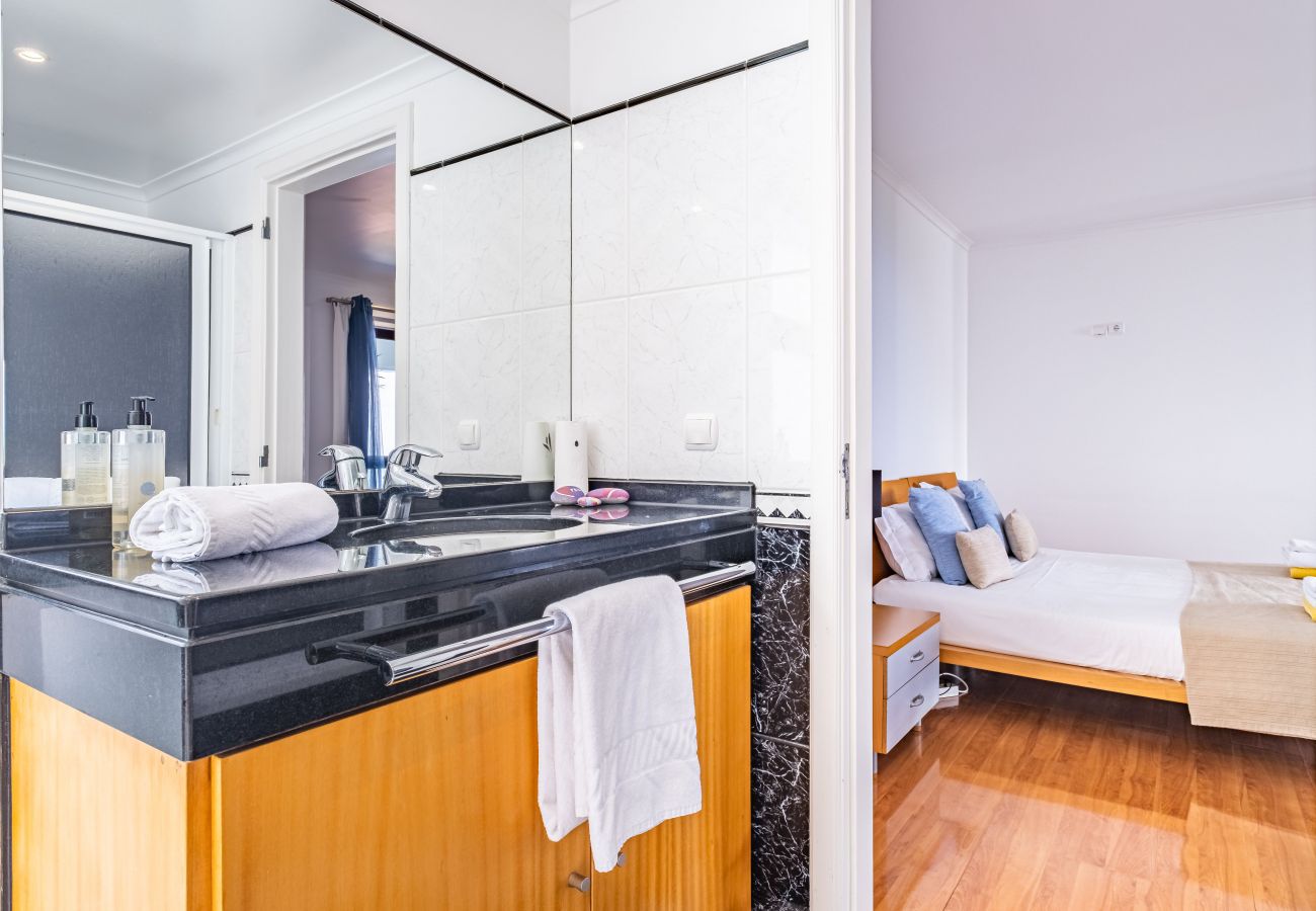 Villa in Funchal - Vila Crerital - By WeHostMadeira