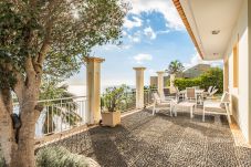House in Funchal - Casa das Neves - By WeHostMadeira House in Funchal - Casa das Neves - By WeHostMadeira