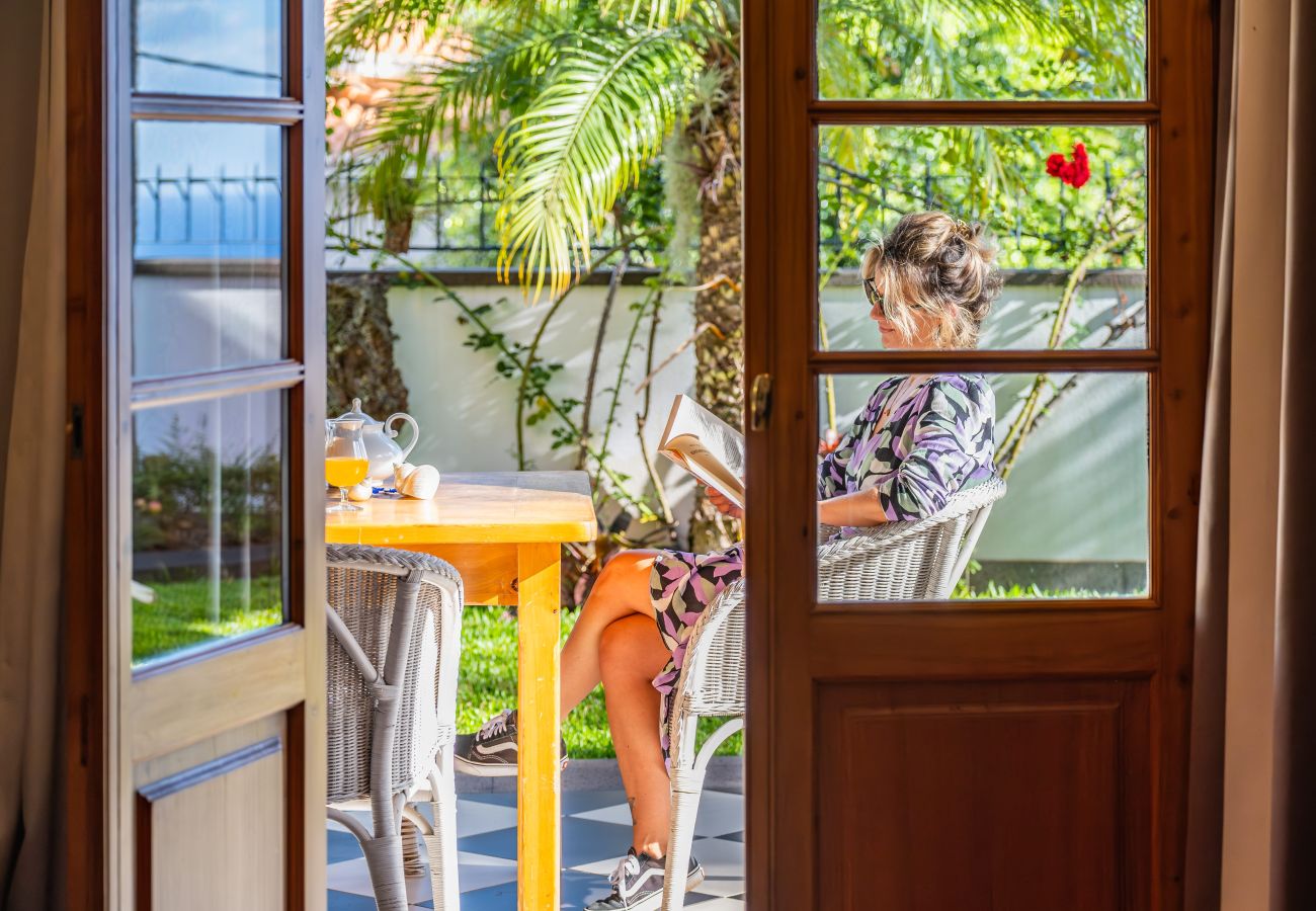 House in Funchal - Vila Botânica - By WeHostMadeira