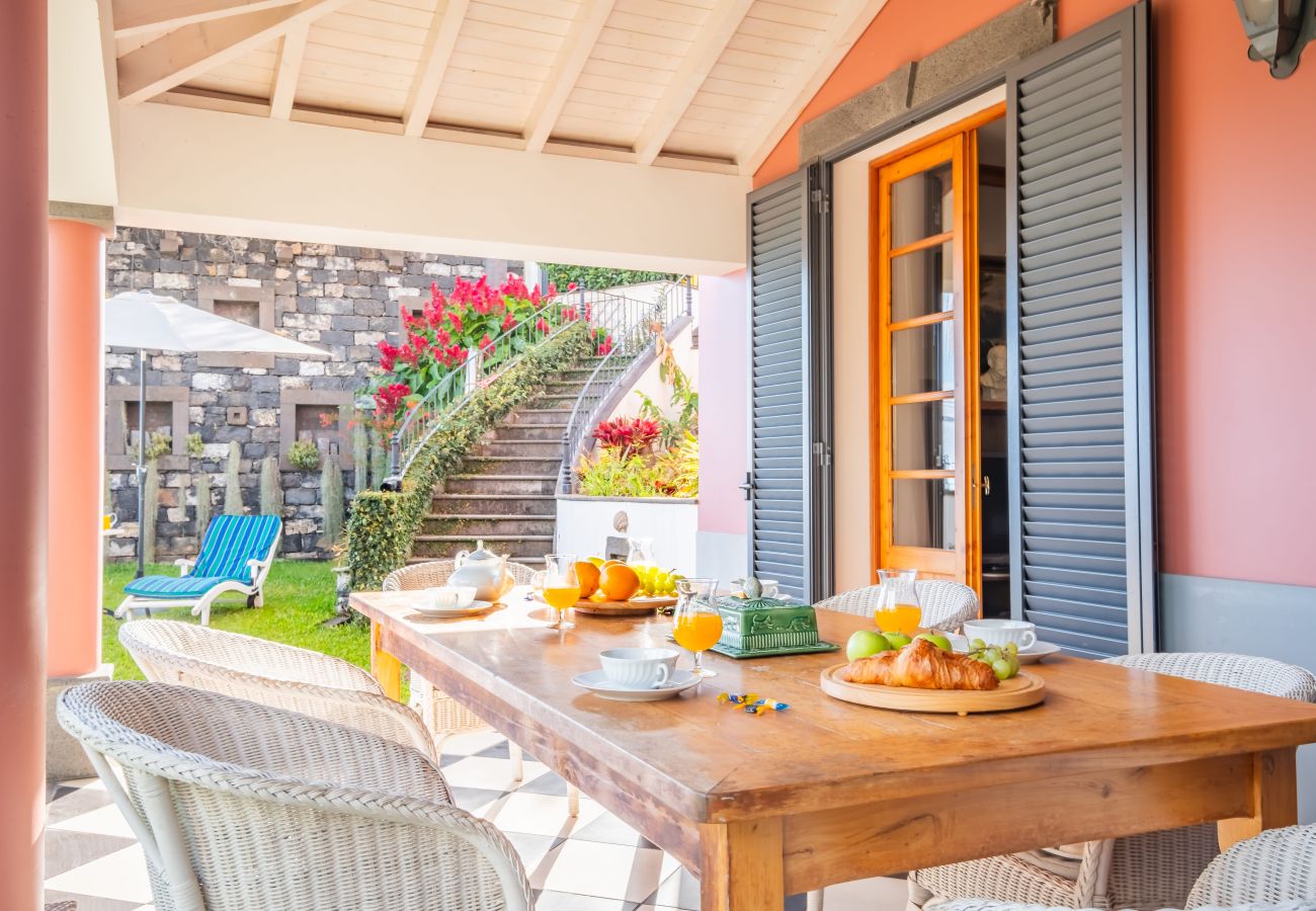 House in Funchal - Vila Botânica - By WeHostMadeira