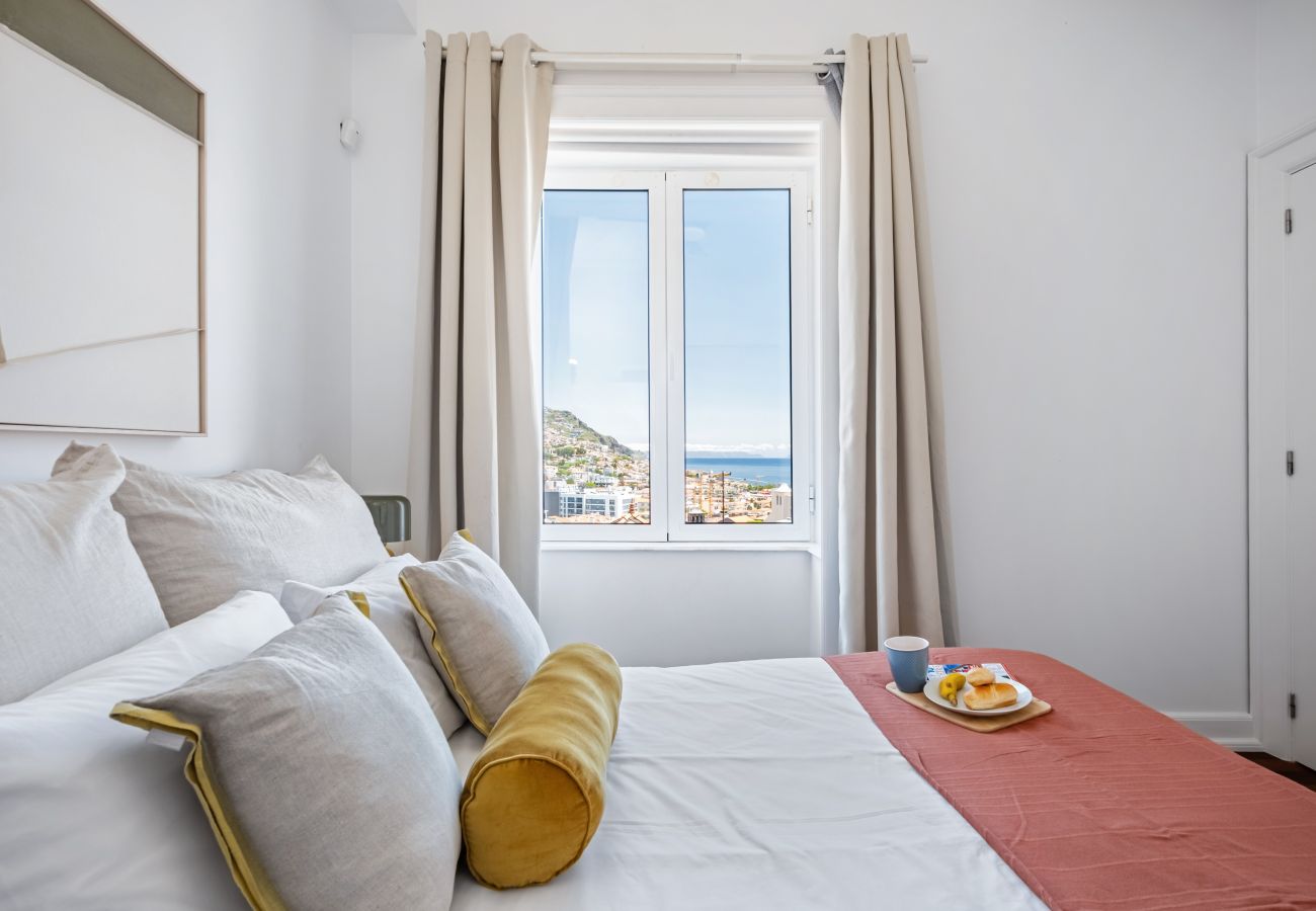Apartment in Funchal - City View - By WeHostMadeira