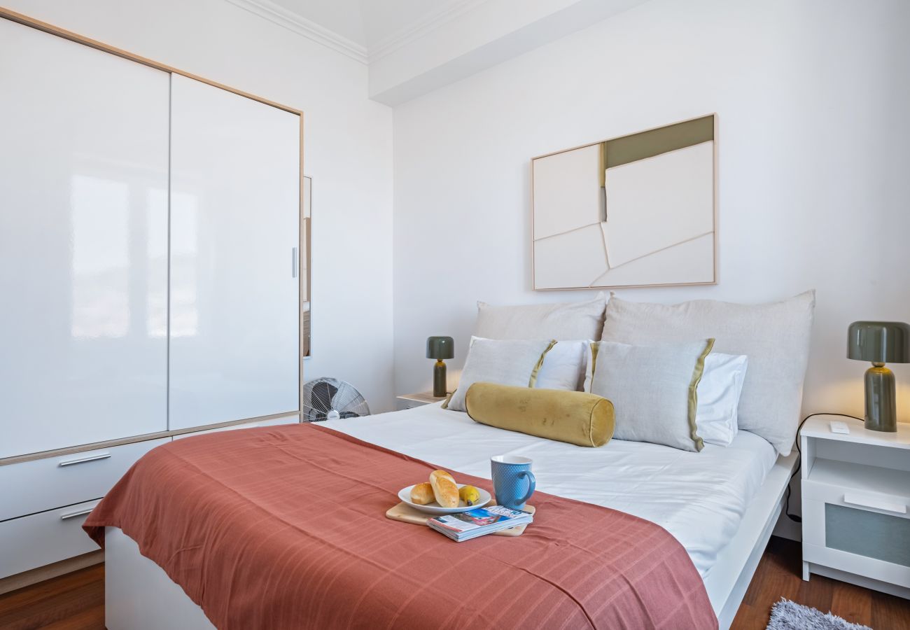 Apartment in Funchal - City View - By WeHostMadeira