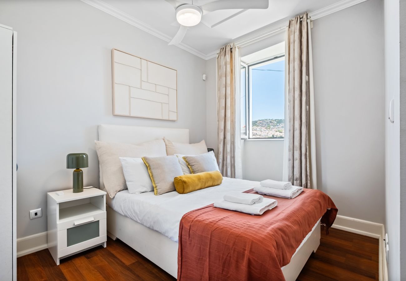 Apartment in Funchal - Hillside - By WeHostMadeira