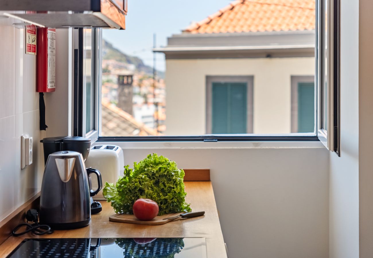 Apartment in Funchal - Hillside - By WeHostMadeira
