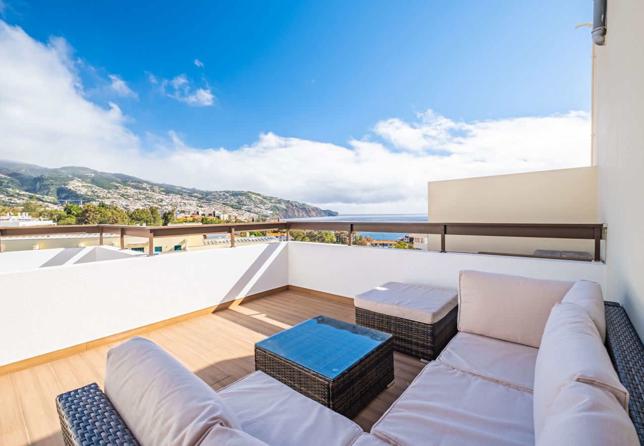 Apartment in Funchal - Casa Branca 360 - Penthouse - By WeHostMadeira