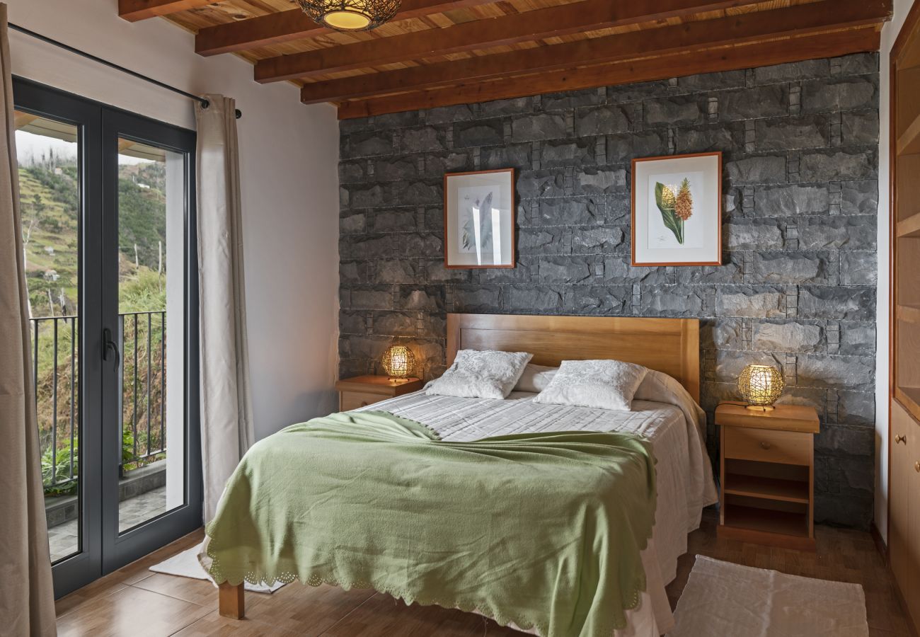 House in Calheta - Refúgio da Serra - By WeHostMadeira