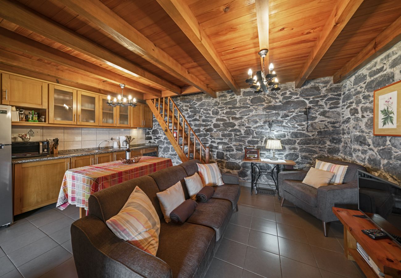 House in Calheta - Refúgio da Serra - By WeHostMadeira